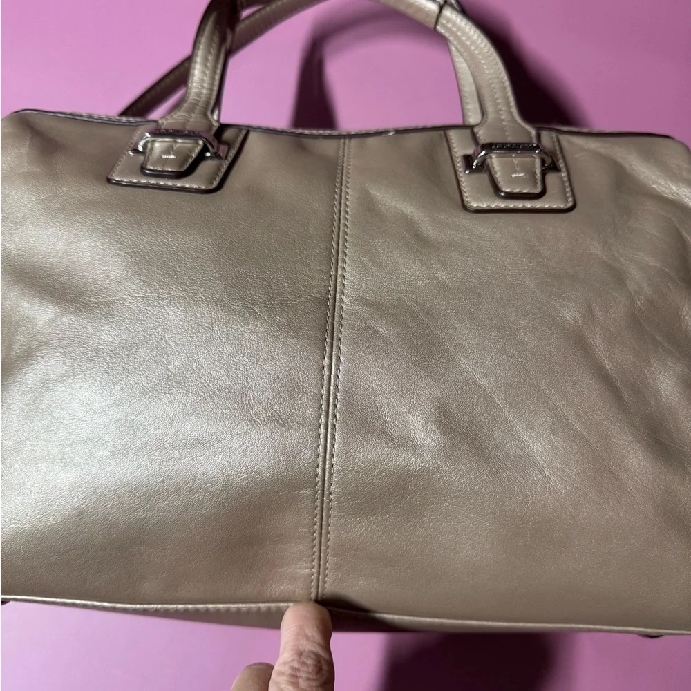 EOC Coach Metallic Beige Leather Satchel - Picture 10 of 13